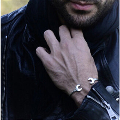 Double slider wrench bracelets