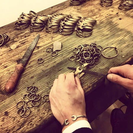 Double slider wrench bracelets