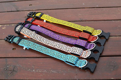 Luminous pet LED luminous pet spots Fluorescent luminous leopard dog collar Articles